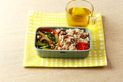 豚肉の中華風混ぜご飯お弁当レシピ