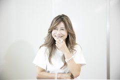 「母親であることが一番苦手」シングルマザー・中村あゆみ「ママ向け音楽フェス」を主宰する訳