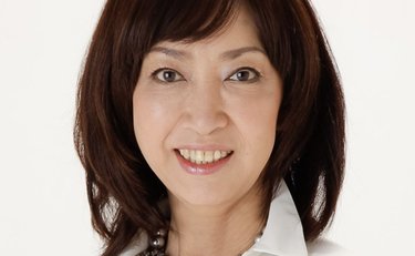 《漫才界のピンク・レディー》嫌がらせ受けつつ毒舌漫才でブレイクも育児とダブル介護で絶頂期にキャリア中断「介護ヘルニア」も患って