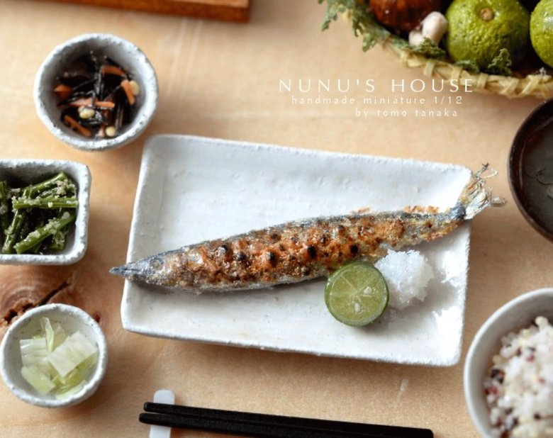 「サンマの塩焼き」のミニチュア