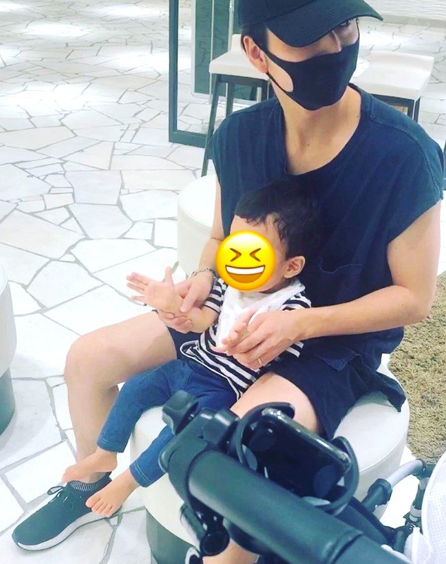 長男と外出先で