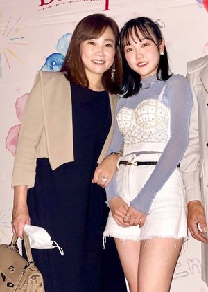 ひとり娘の礼奈さんとは仲よしの吉永愛さん