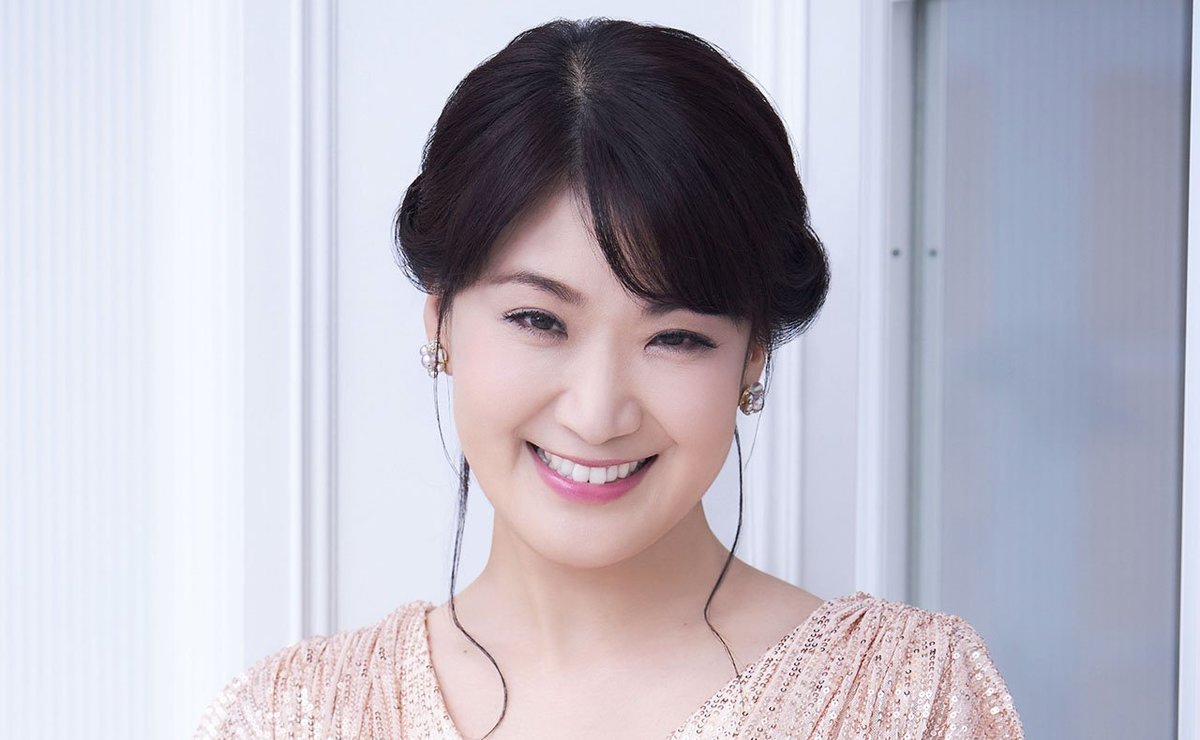 市川由紀乃「必ず連絡して」由紀さおりの助言で受診したら卵巣腫瘍が見つかった 母が医師に懇願する声が遠くに聞こえ｜CHANTO WEB