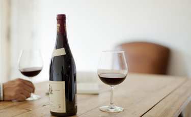 今やソムリエ！髭男爵・ひぐち君が選ぶワイン「いっさい二日酔いしない!?」