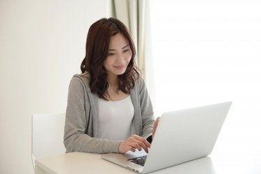 書くのが好きなら「WEBライター」をしてみよう