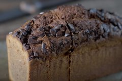 パティシエが試作を重ねた「失敗しないチョコパウンドケーキ」が絶品「動画は16万回再生」