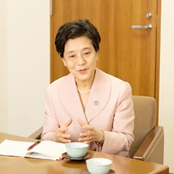 大日向雅美さんプロフ1