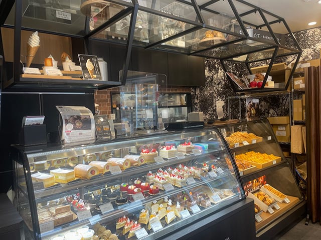 「Chateraise PREMIUM YATSUDOKI経堂」の店内