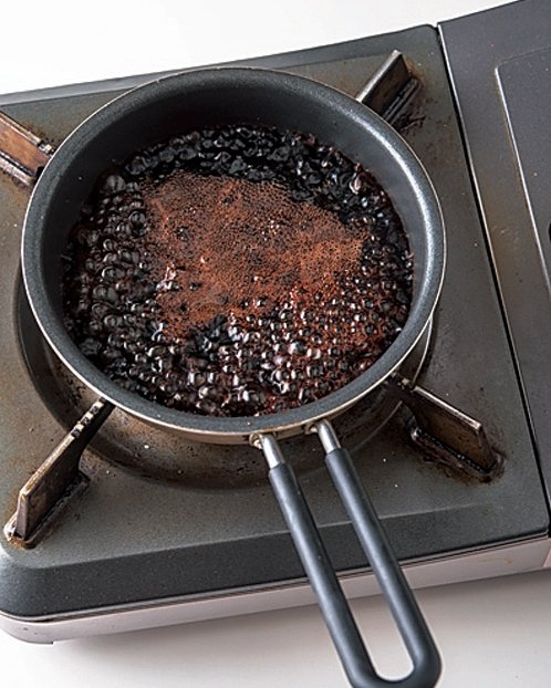 Ａを小鍋に入れて、とろみがつくまで中火で煮つめる。