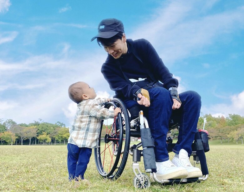 まだよちよち歩きのころの長男と