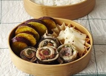 さんまのぐるぐる焼き弁当レシピ