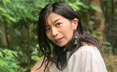 三倉佳奈「正直大学デビューです」ルーズソックスもメイクも好きじゃなかった高校時代、友達は限られた人とつき合うタイプ