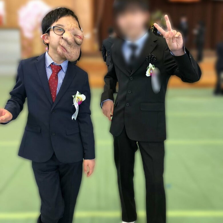 小学校卒業式にて