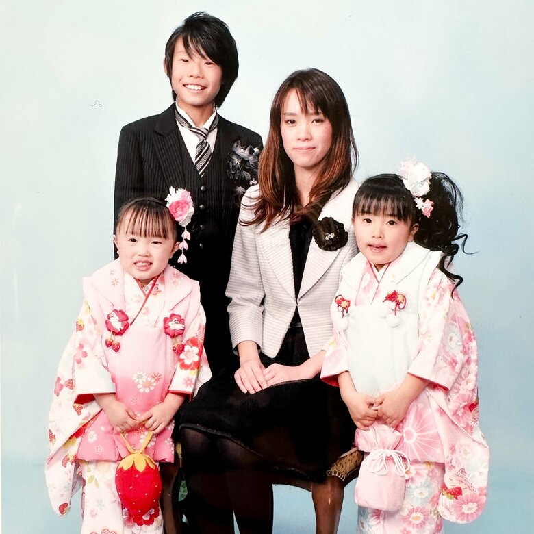 娘の七五三で、3人の子ども達との記念写真