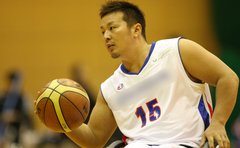 結婚目前で脊髄損傷の大怪我を負った車いすバスケ元日本代表・京谷和幸。支えた妻が告げた「入籍しよう」の覚悟