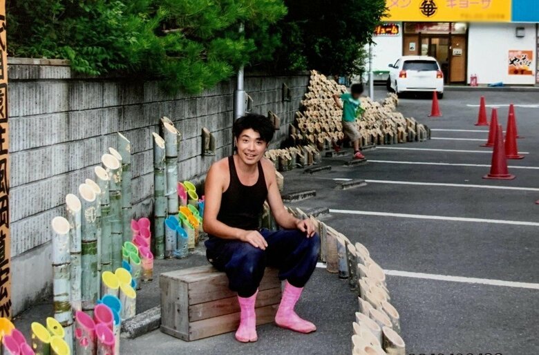 地元愛は昔から。地元を盛り上げる竹灯籠イベントを企画し、ひとり制作に励んだ