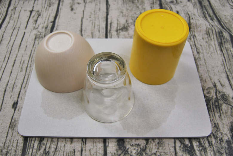 ダイソーのおすすめ商品「珪藻土水切りマット」の使用画像