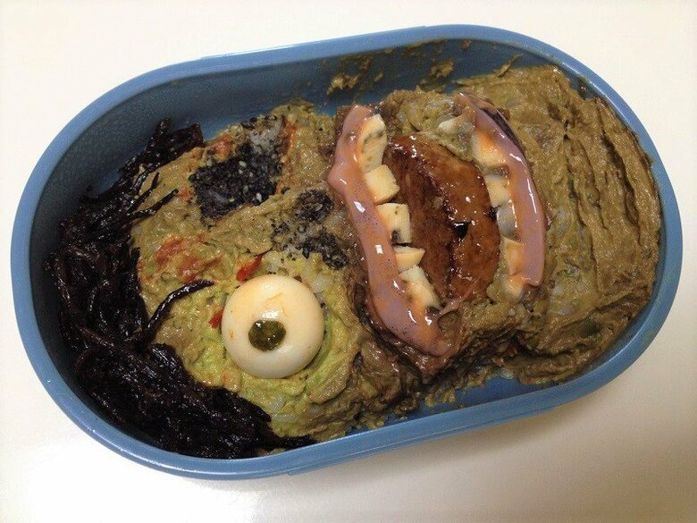 ナカニシさんお手製のホラーなお弁当