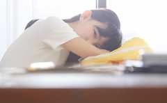 不登校新聞の編集長に聞く「長期休校明け、親として気をつけたいわが子の変化」