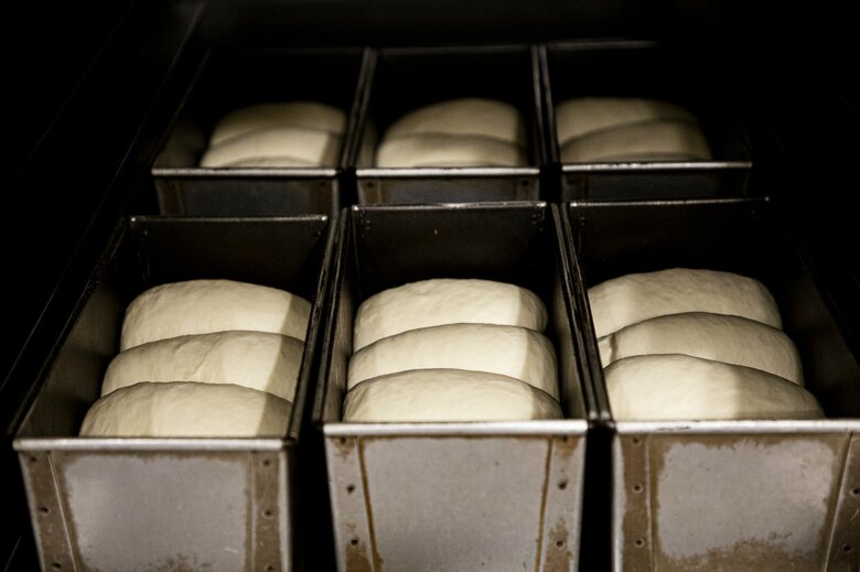 通常の1.5倍の時間をかけ、ゆっくりと発酵させる