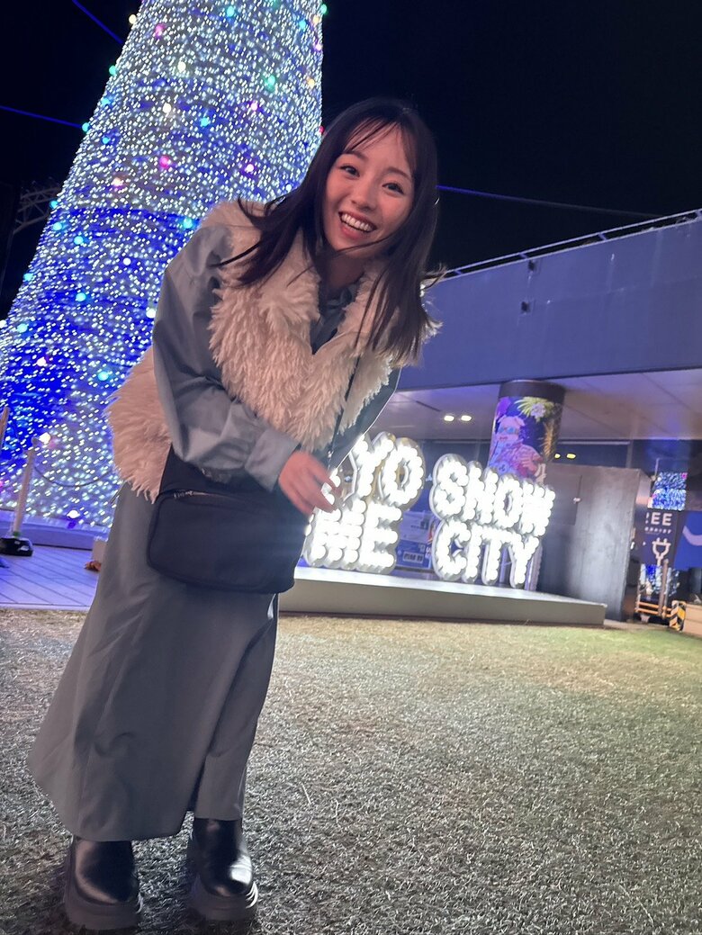 「こんなかわいいママいる！？」お子さんとお出かけ先でのショット