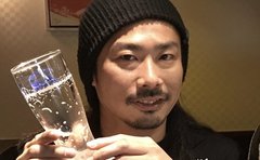 「会社辞めて海外でラーメン屋開く」自由すぎる父（60）の突然の宣言から始まったパンサー・菅一家「予想外の」人生