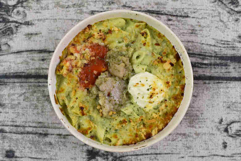 セブンイレブンのおすすめランチ「バジルクリーム仕立て チキングラタン」の食レポ画像