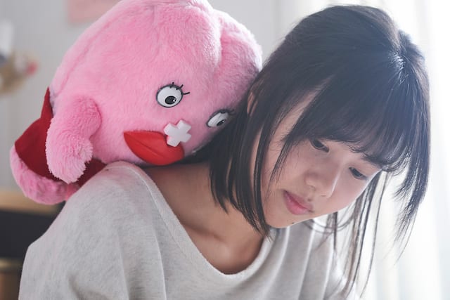 ©︎吉本興業 ©︎小山健／KADOKAWA