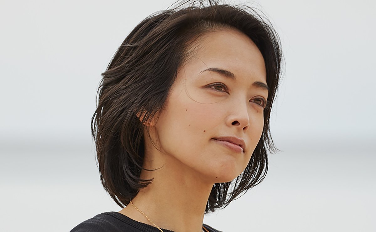 北村 有 起 哉 妻