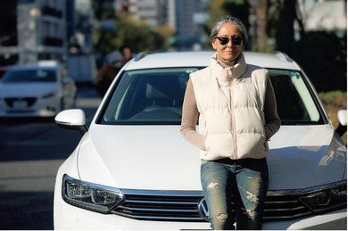 浅野忠信の母・順子（73）40代で家族と離れバーや古着屋経営、63歳で