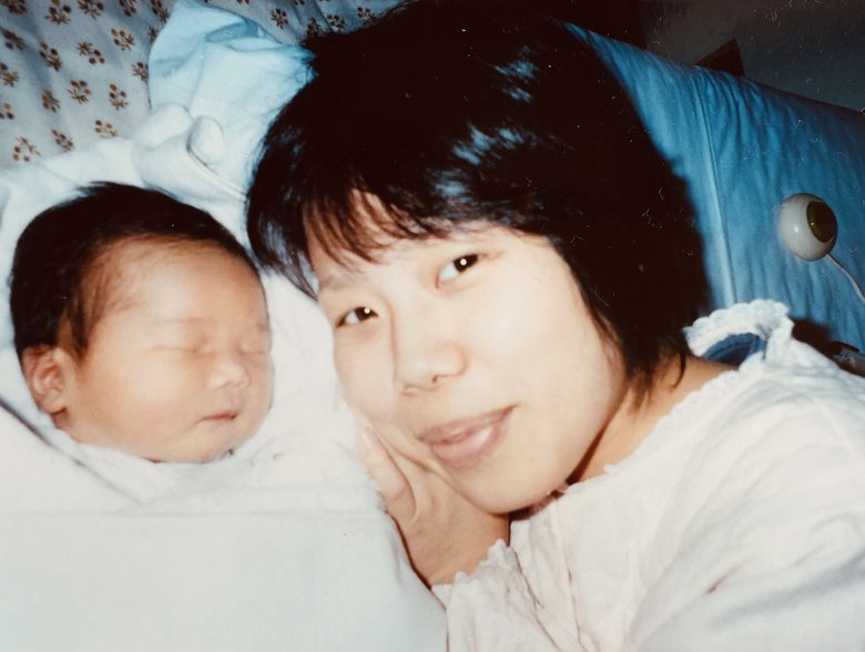 産後まもない千恵さんとはなさん