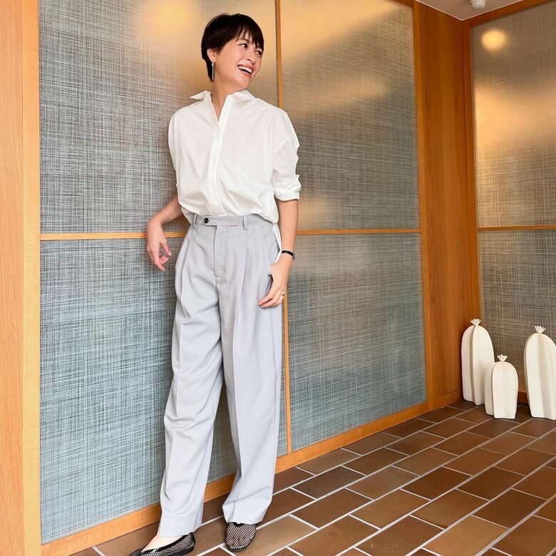 青木さん史上一番短いショートカット姿で、著書発売イベントへ