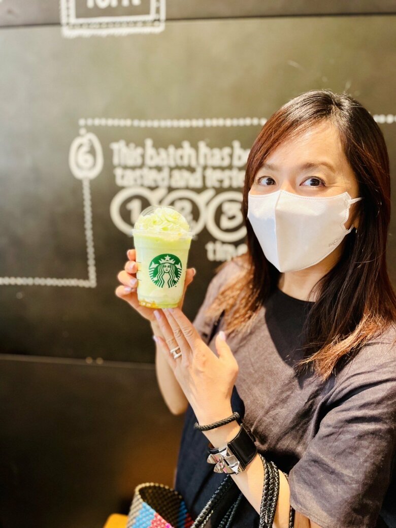 発売当時に長女と飲むのを楽しみにしていたというメロンのフラペチーノ