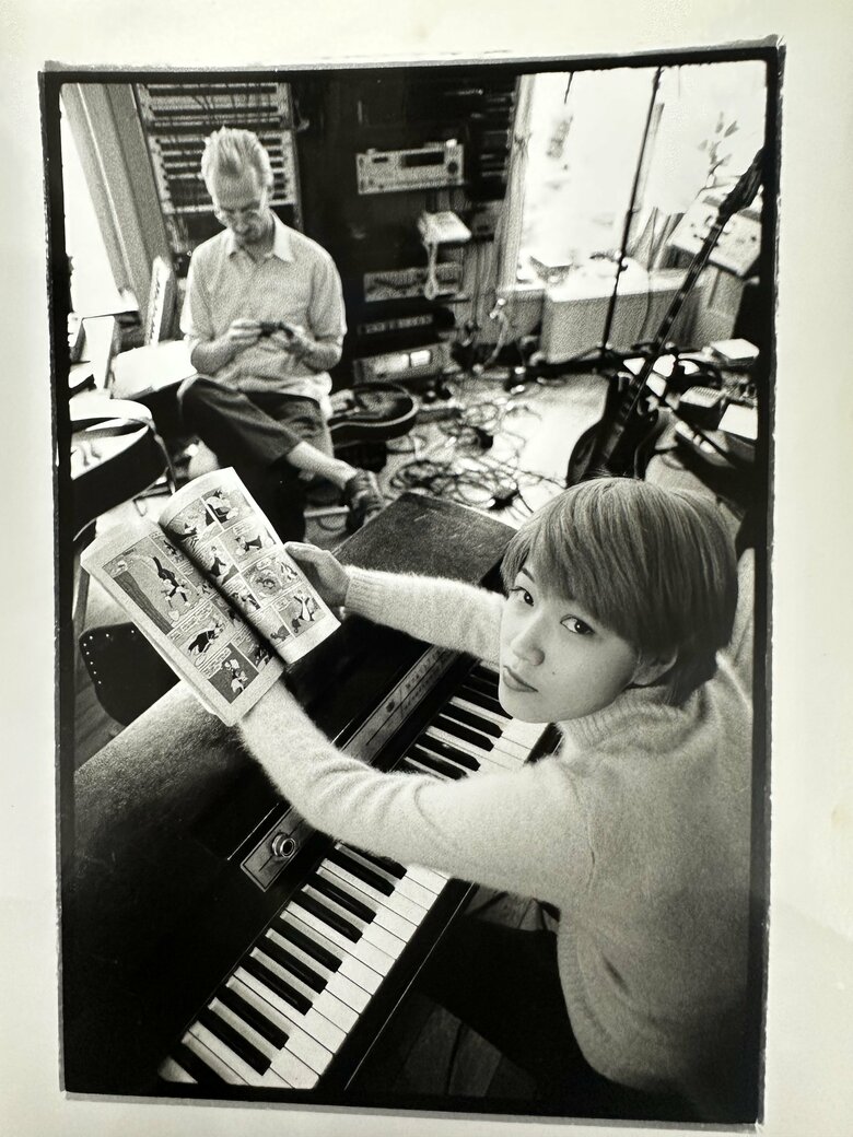 雰囲気おしゃれすぎ！スウェーデンでのレコーディング時のワンカット