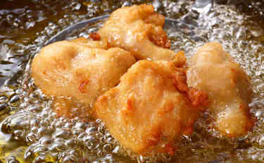 から揚げ専門店の調理術！カリカリの衣に「美味しすぎて言葉を失った」