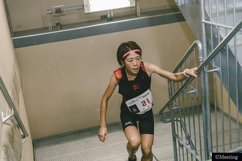 2022年の日本選手権で東京スカイツリーの非常階段を駆け上がる立石さん