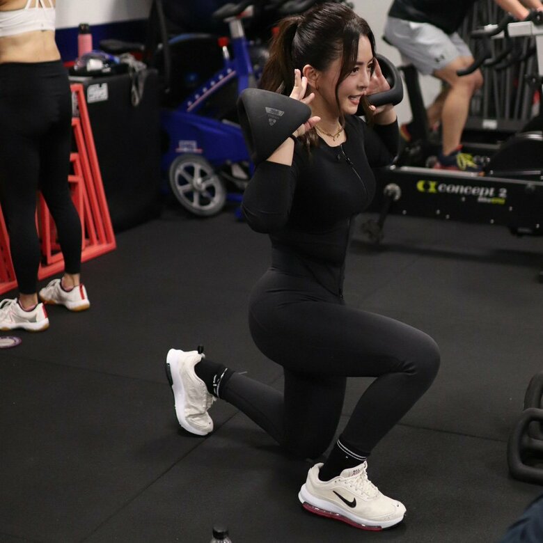 トレーニング中の真剣な眼差しも美しい菊池瑠美さん