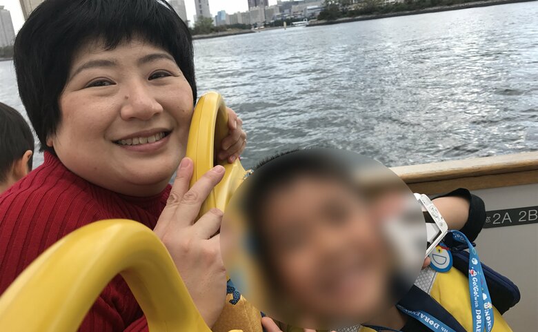 外では笑顔だが長男の小学校進学を前に不安を抱えていた時期