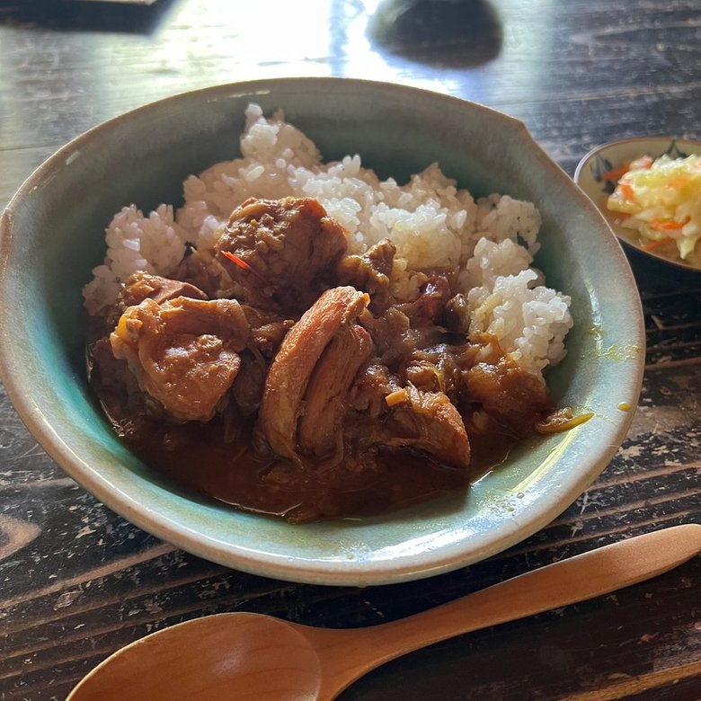 井上咲楽さん自作のスパイスカレー