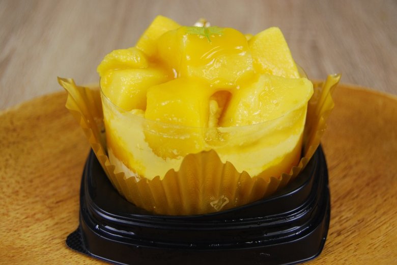 ローソンの人気スイーツ「マンゴーのショートケーキ」の実物画像
