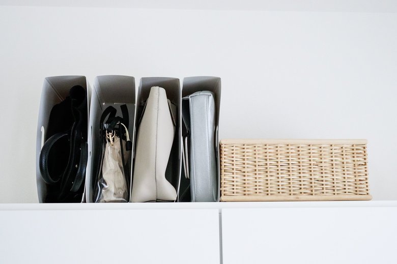 ケースを使ったバッグ収納の例