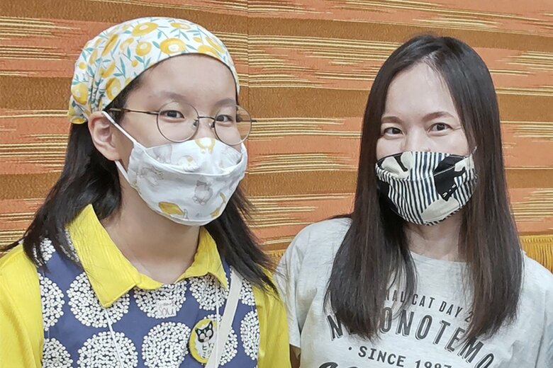 奏さんとお母さん。出店時は奏さんと弟さんが店に立ち、親は見守り係に徹するそう