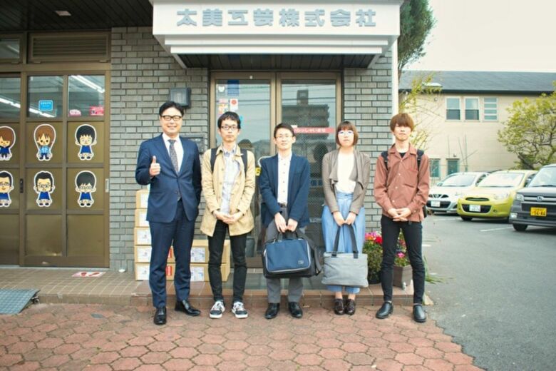 関東からの兼業者2名とNPO法人G-netの地域専属コーディネーターが愛知県の印刷会社を訪問