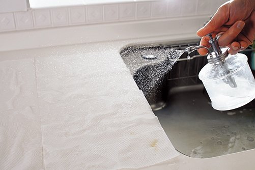 キッチンペーパーでパックしてからやさしくふく