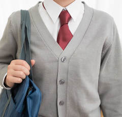 港区「男女平等参画条例」改正で性別に関係なく制服が選べる