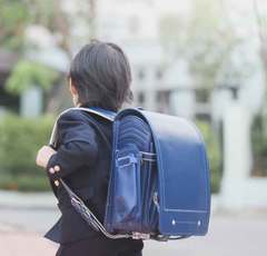 ボタンひとつでセコムが駆ける！ 進化する“防犯グッズ”が話題