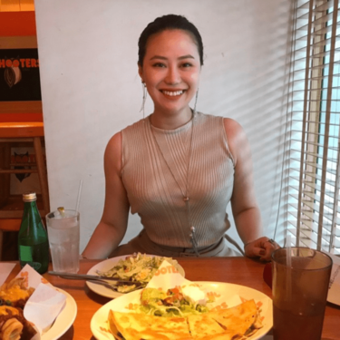 SNS10万フォロワー超え！元鈴木さんが今日もコルセットを作る訳