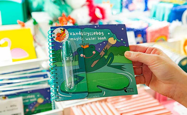 フライングタイガーのウォーターマジックブック