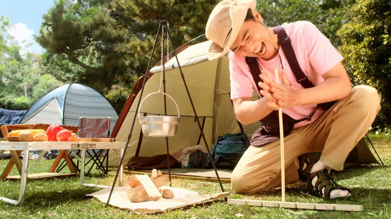 一生懸命！全力で火おこし