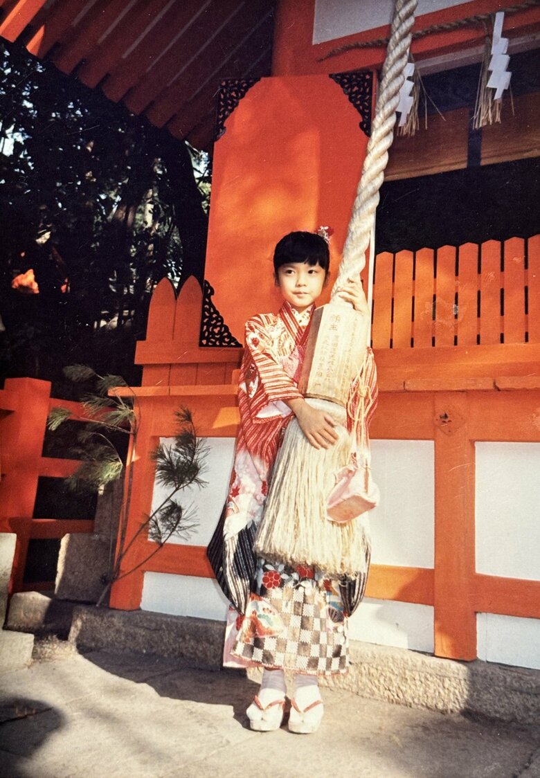 神社にお参りしたときの様子。体調がしんどく顔色も優れなかった